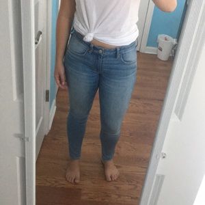 American Eagle Light Wash Mid Rise Leggings